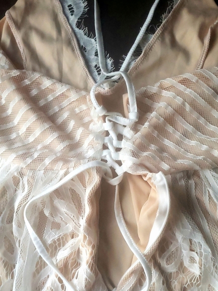 *******SOLD*******         Lace Tank/Romper* - Picture 4 of 5